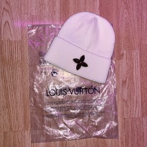 Louis Vuitton Ivory Knit Hat